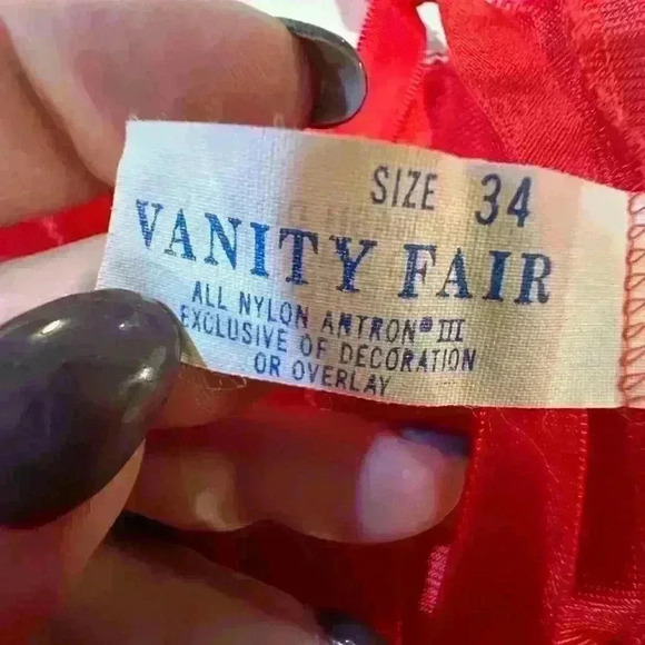 Vanity Fair Vintage Red Lace Bodysuit Size 34 - Picture 3 of 3